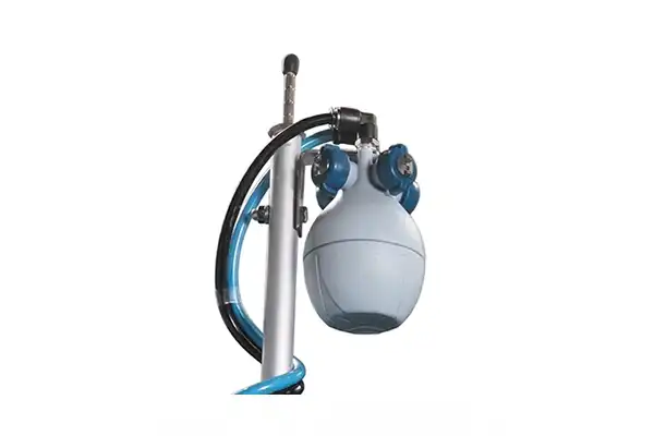 Microjet systems generating 25–50 µm droplets for efficient humidification and spraying.